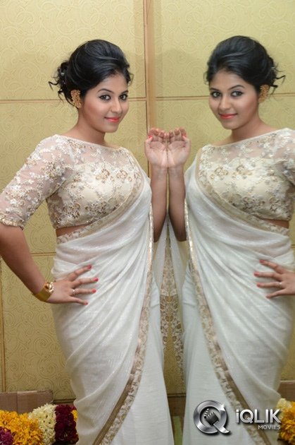 Anjali-at-Geethanjali-Movie-First-Look-Launch